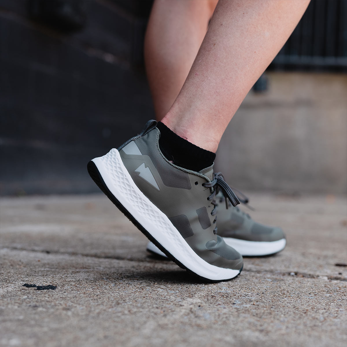 Women's Rough Runner™ - Earth + White