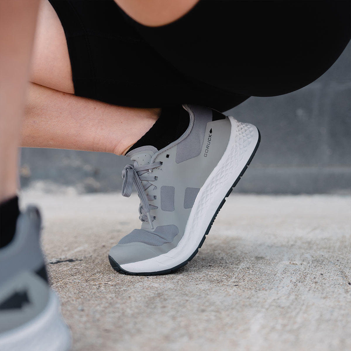 Women's Rough Runner - Speed Grey + White