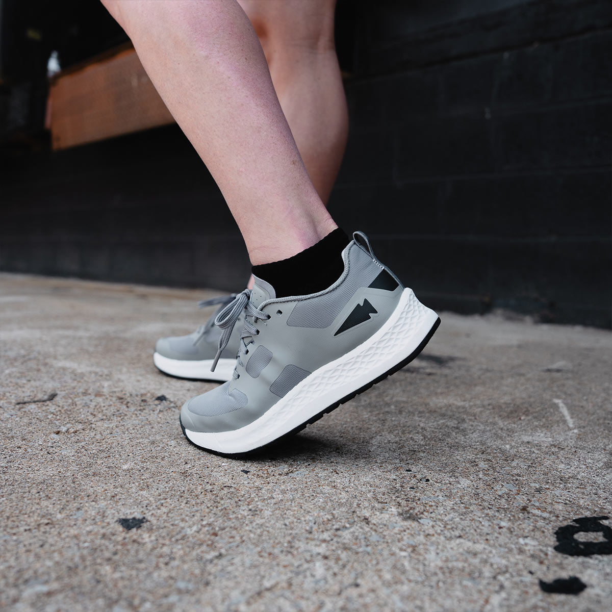 Women's Rough Runner - Speed Grey + White