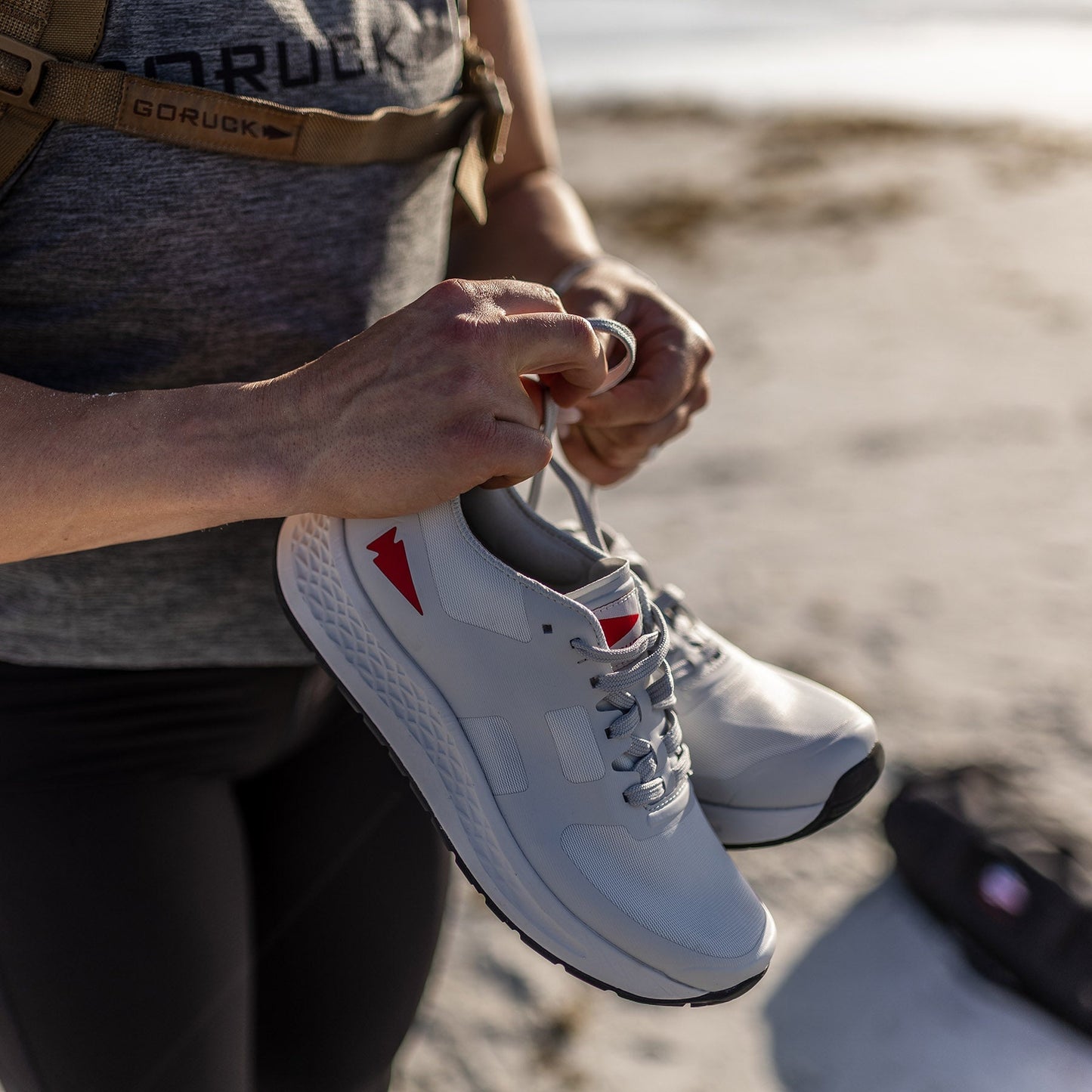 Women's Rough Runner™ - Light Grey + Red + White