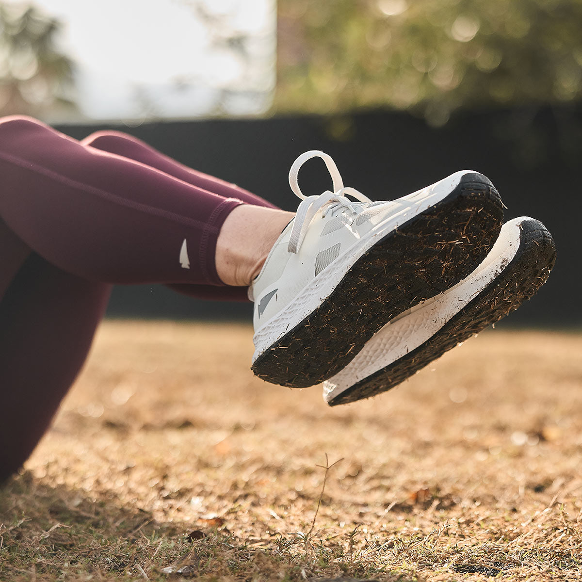 Women's Rough Runner™ - Light Grey + White