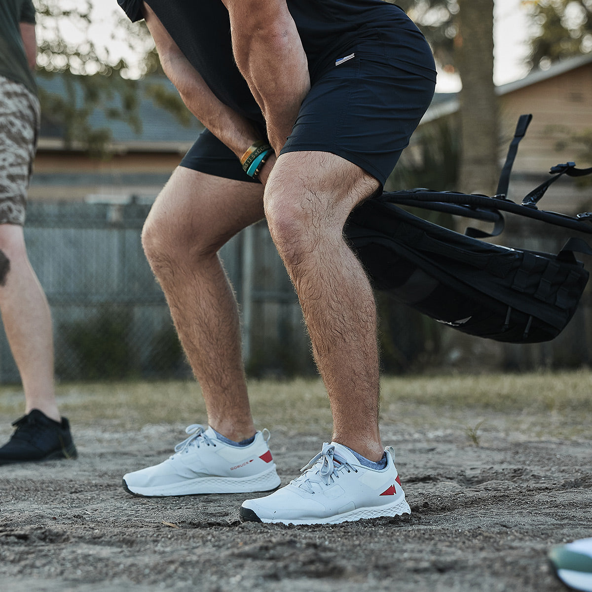 Men's Rough Runner - Light Grey + Red